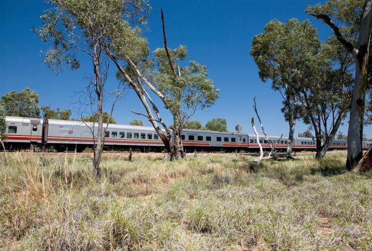 昆士兰州，昆士兰铁路，内陆精神号列车 © 昆士兰铁路公司版权所有